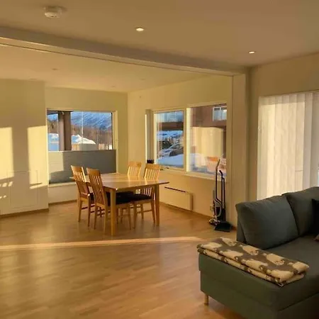 Brand New Apartamento Ramfjordbotn